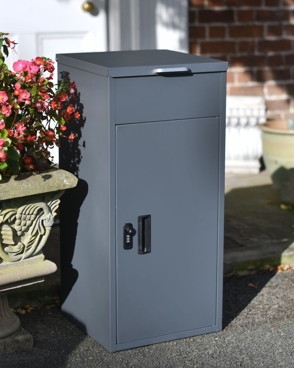 Felton contemporary parcel box front