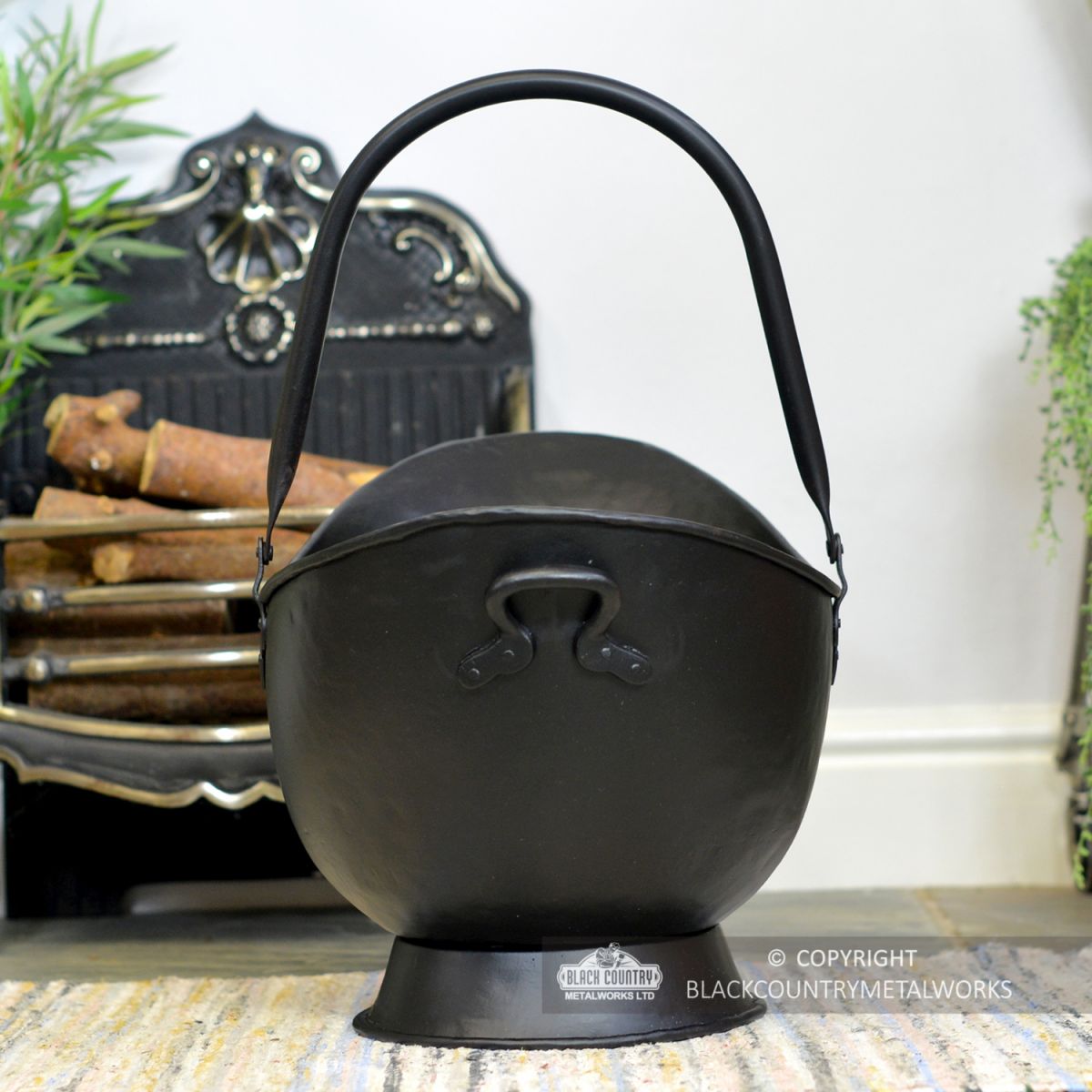 "Waterloo" Black Iron Coal Bucket - 58cm