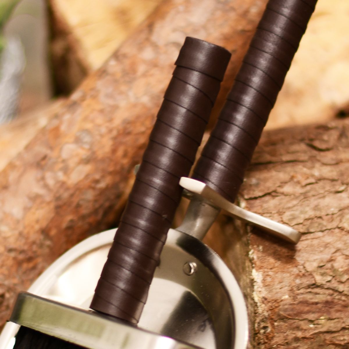 Beautiful leather handles on brush set