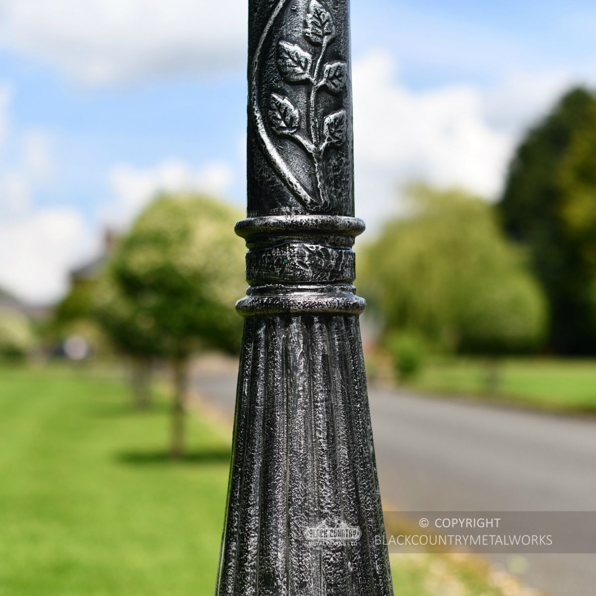 Fluted Rustic Silver Lamp Post