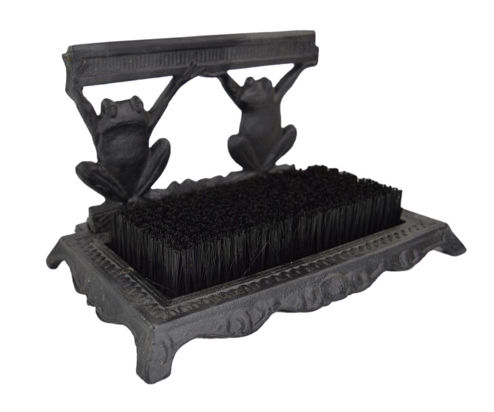 "Ribberton Falls" Frog Boot Brush