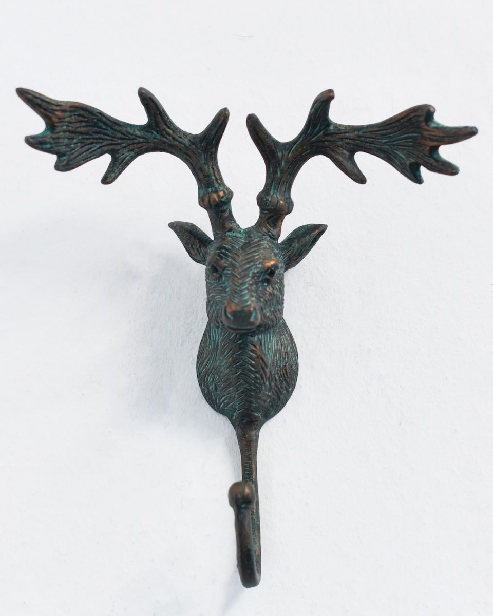Front view of elk hook