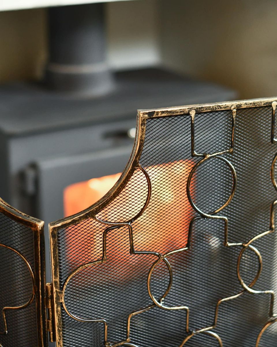 Close-Up of Gold Wash Gothic Three Fold Fire Guard
