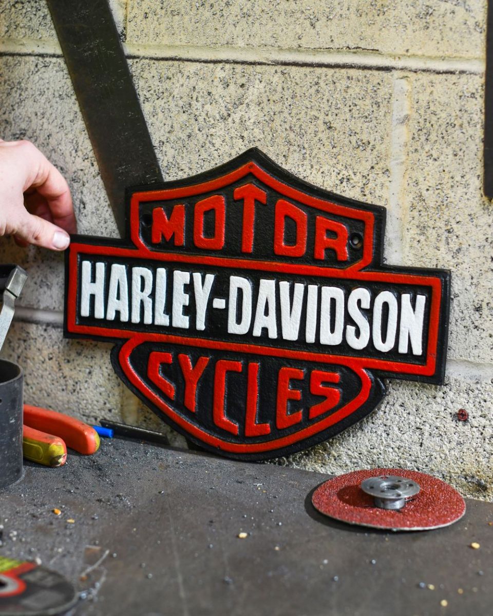 Scale image of Harley Davidson Cycles Vintage Style Cast Iron Sign