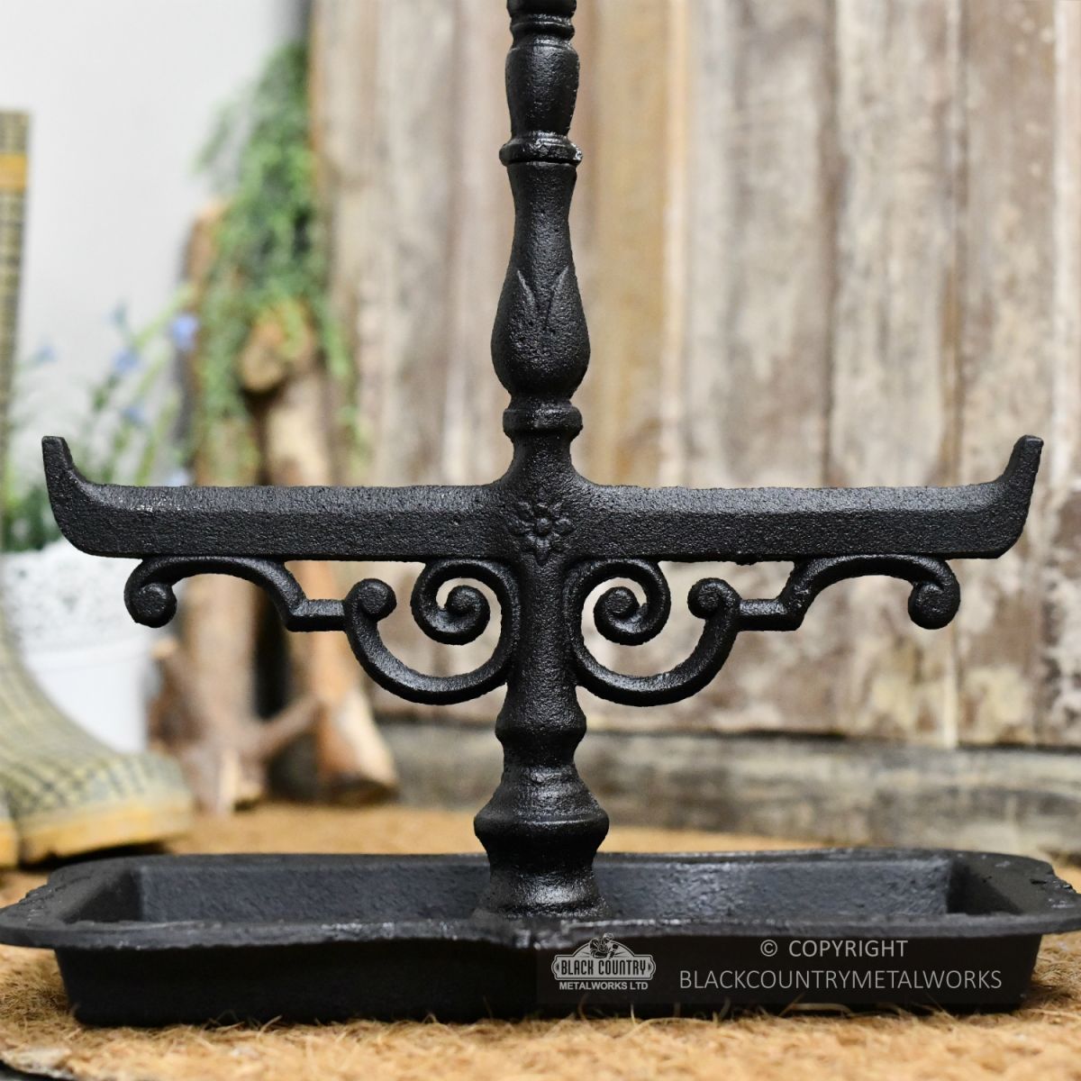 "Mosbey Hall" Cast Iron Free Standing Boot Scraper
