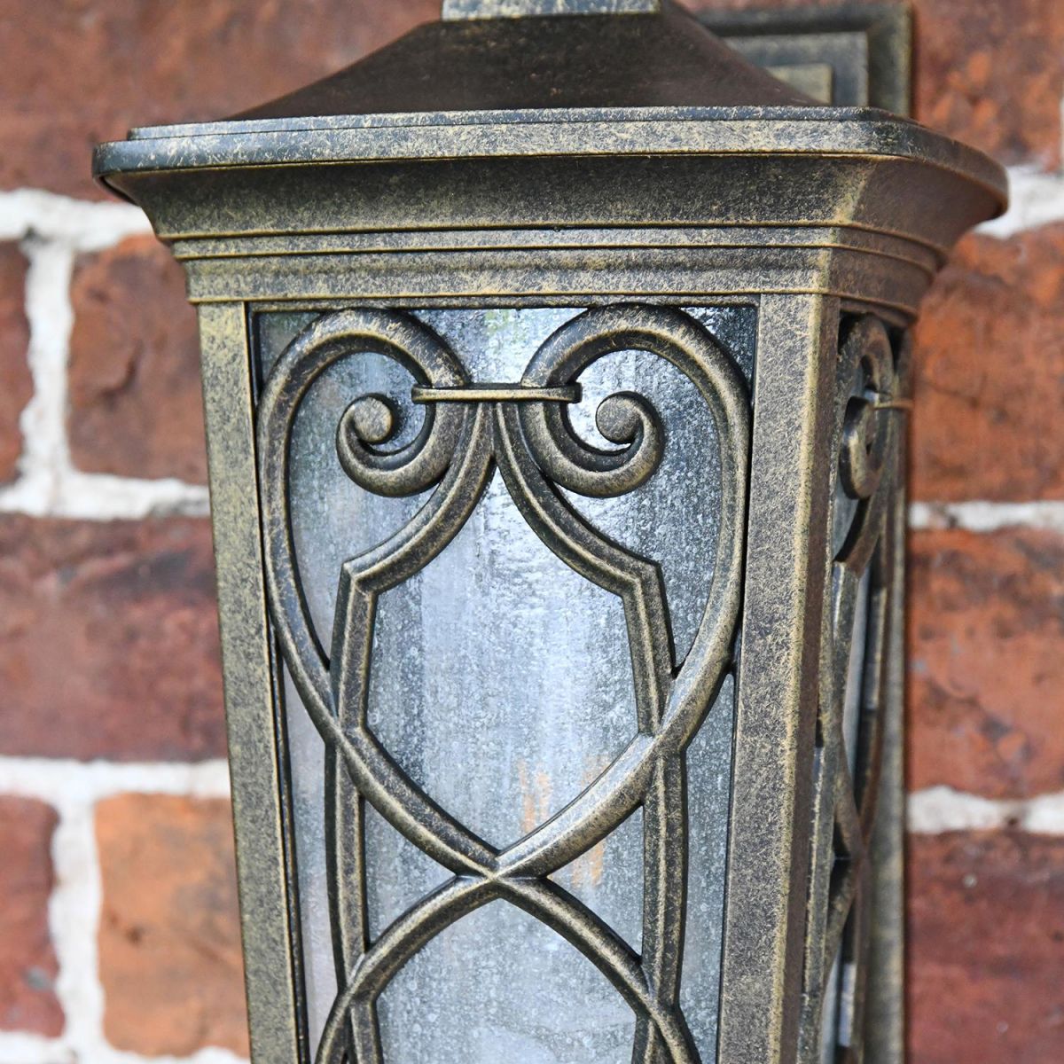 Close-up of the Frosted Glass