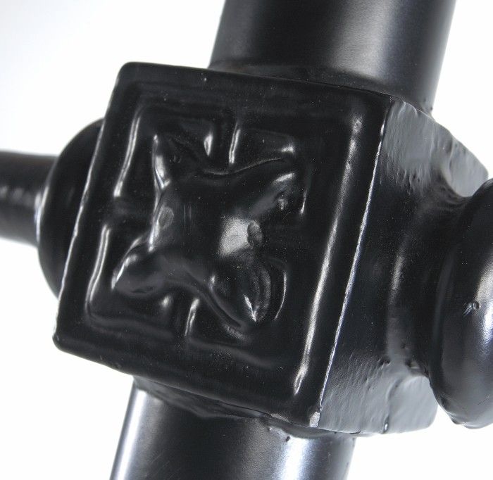 Lamp Post (1.728m) Cast Iron