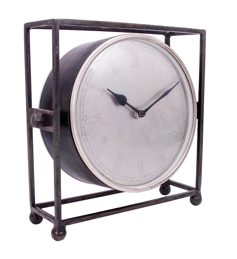 “Newham Avenue” Large Desk Clock