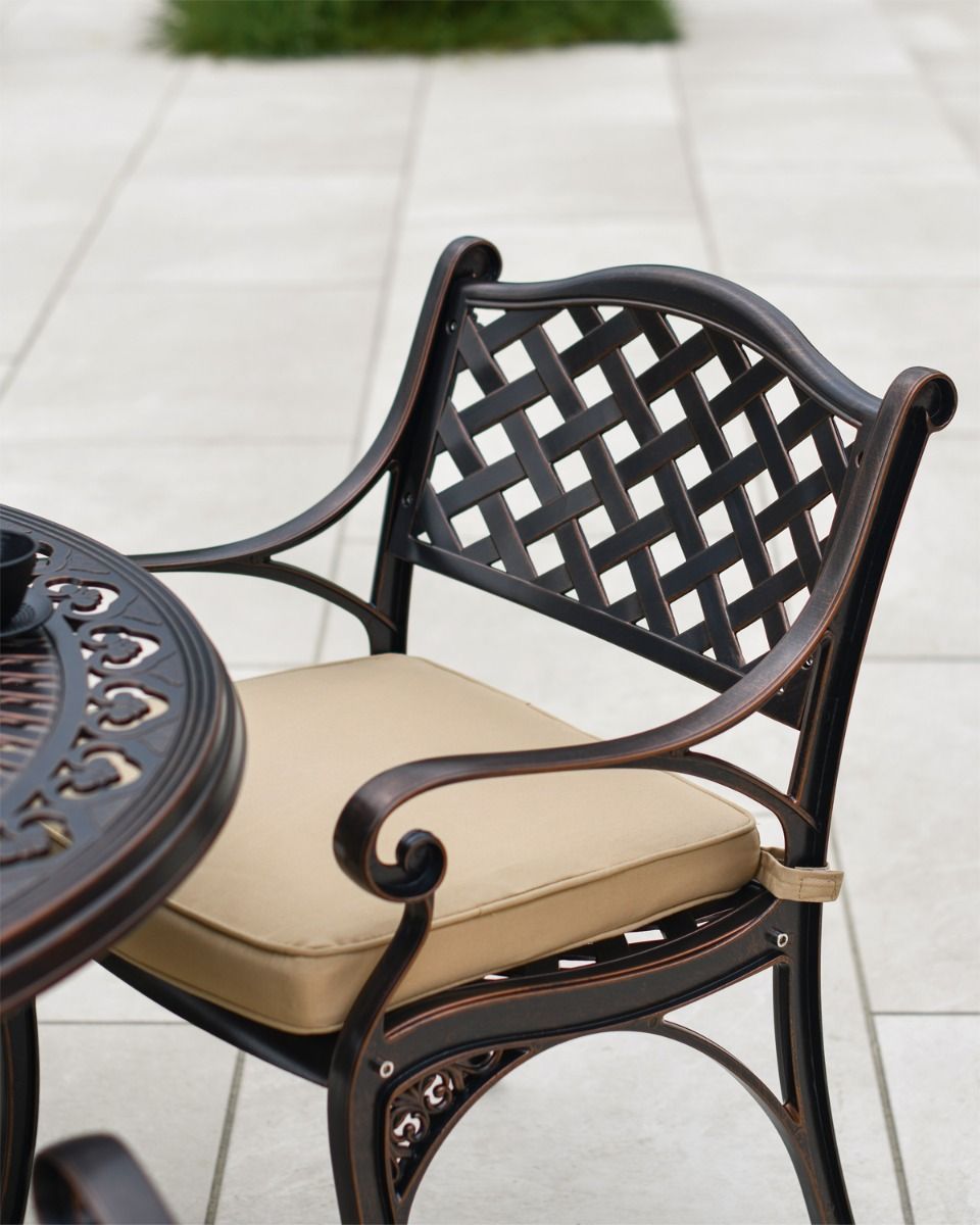Lattice Design Back Rest with Cushion on Chair