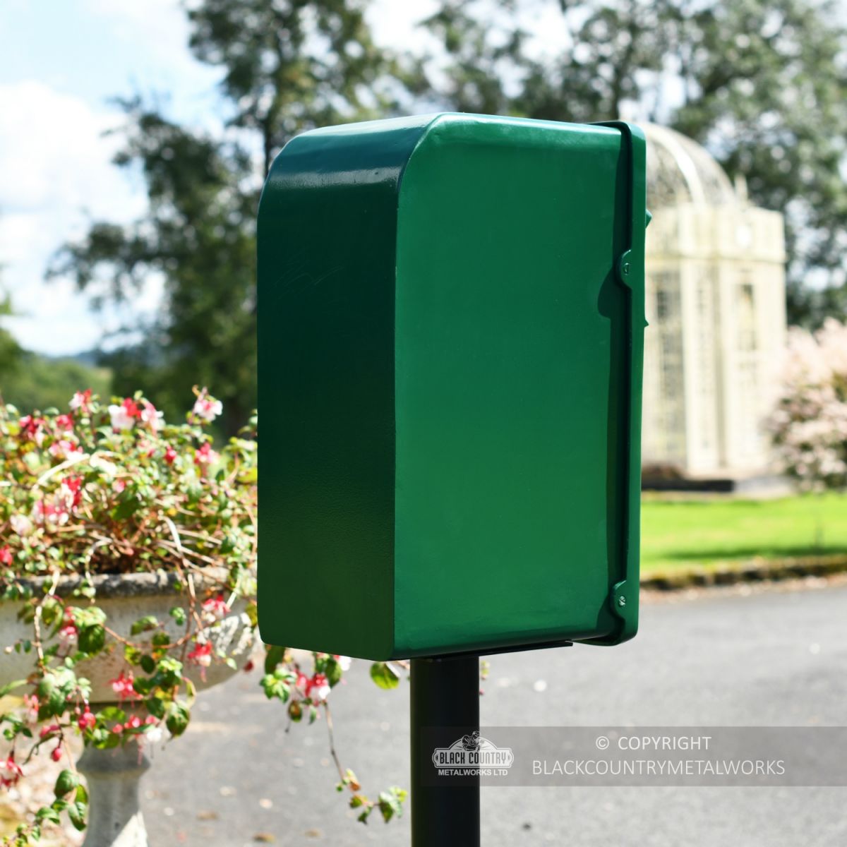 Irish Harp Post and Parcel Box With Column