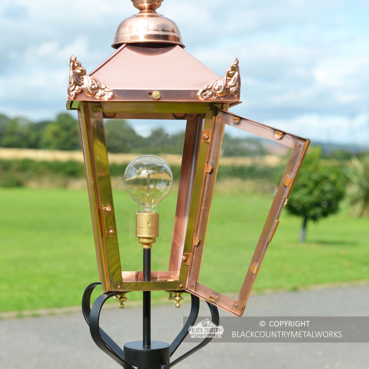 Front Opening on the front of the Lantern