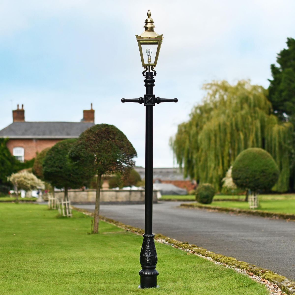Harrogate Polished Brass Lamp Post Range 2.25m