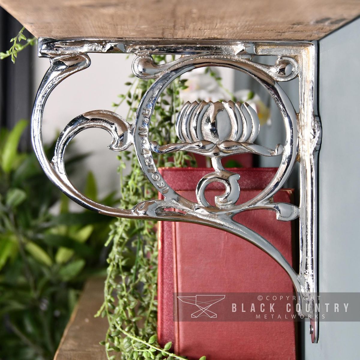 Side View of the "Lotus Flower" Design