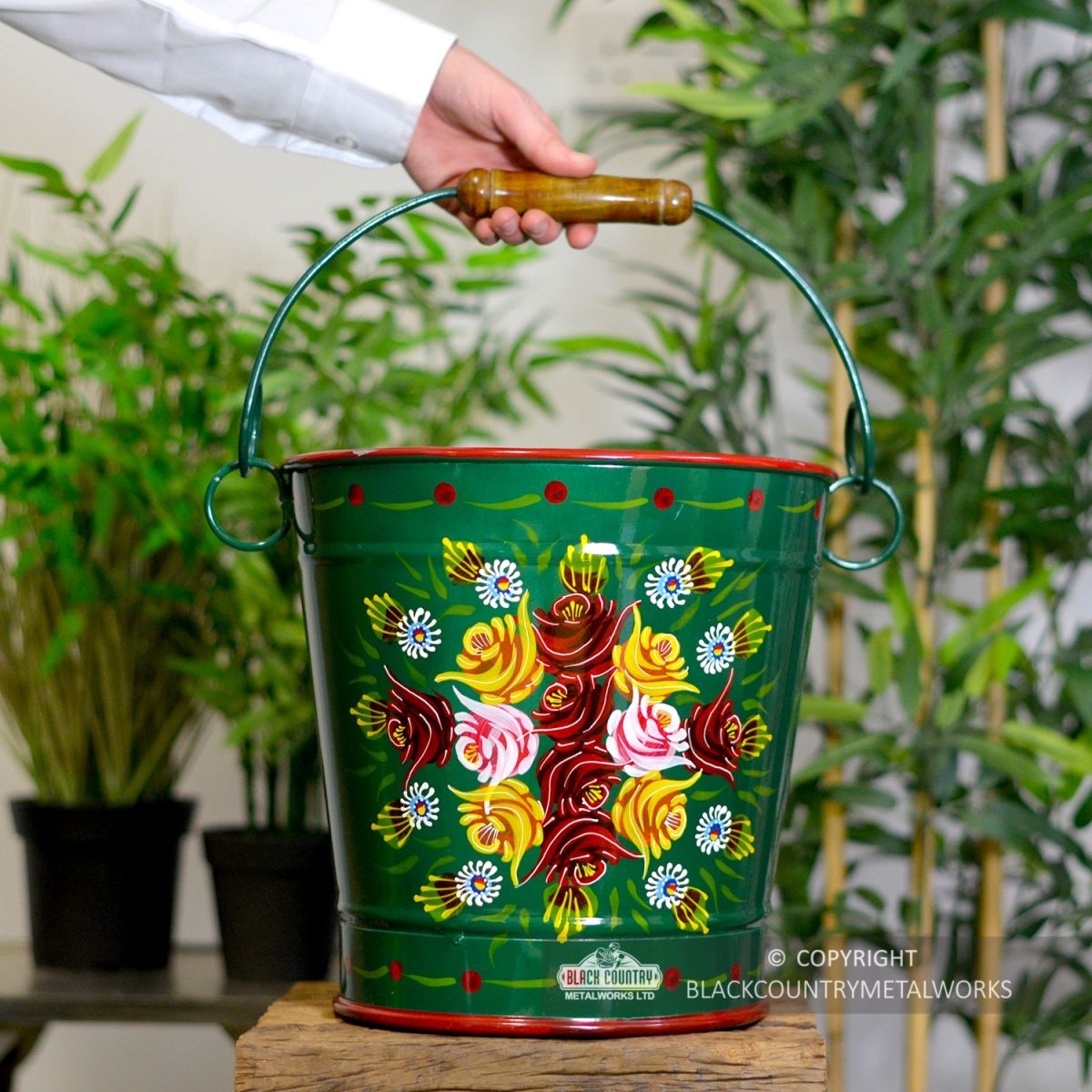 Green XL Narrowboat Bucket to Scale