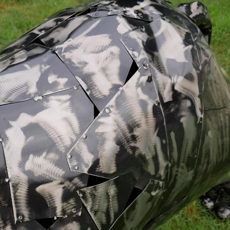Metal Baby Elephant Garden Sculpture Details