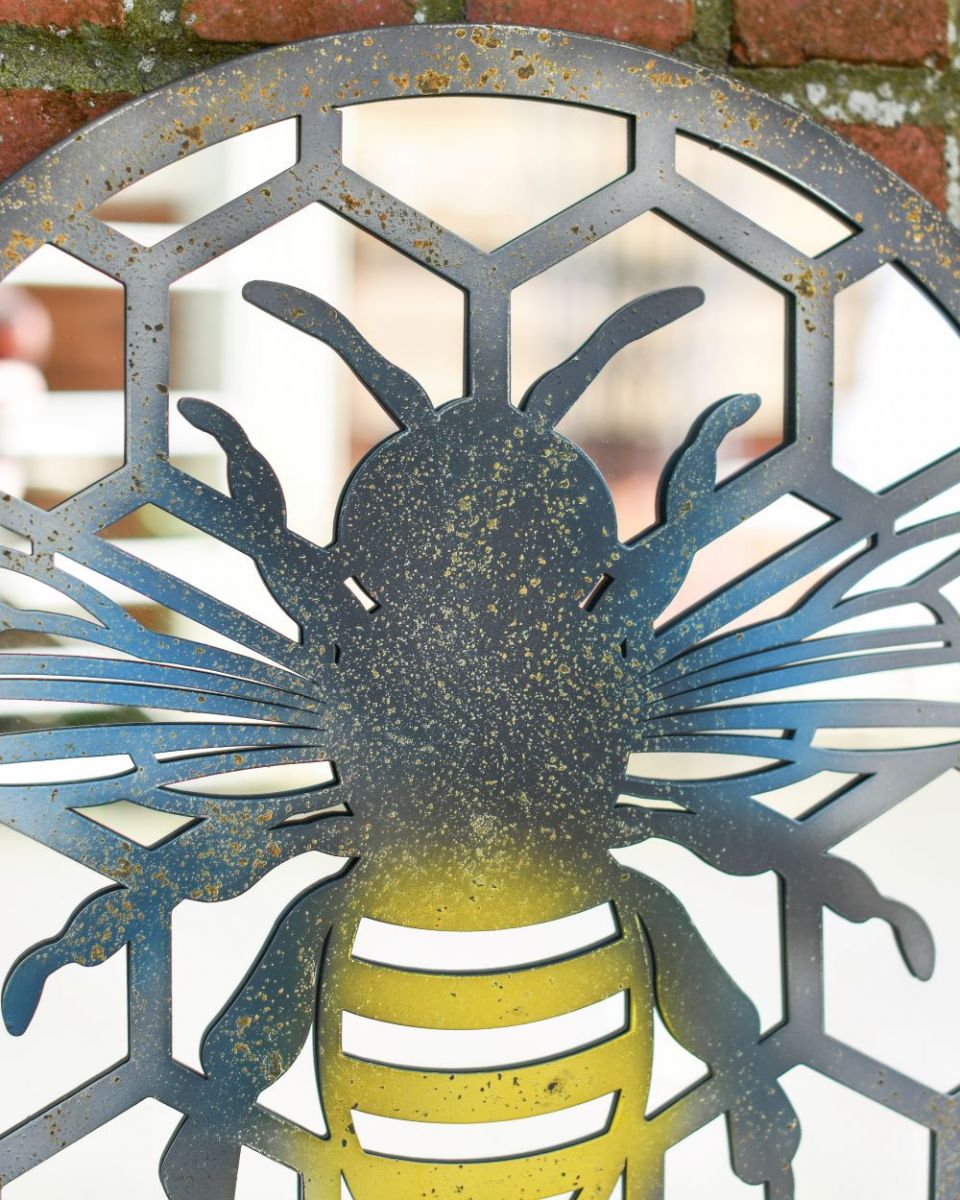 Close up of Mirrored Rustic Bee and Honeycomb Wall Art thorax