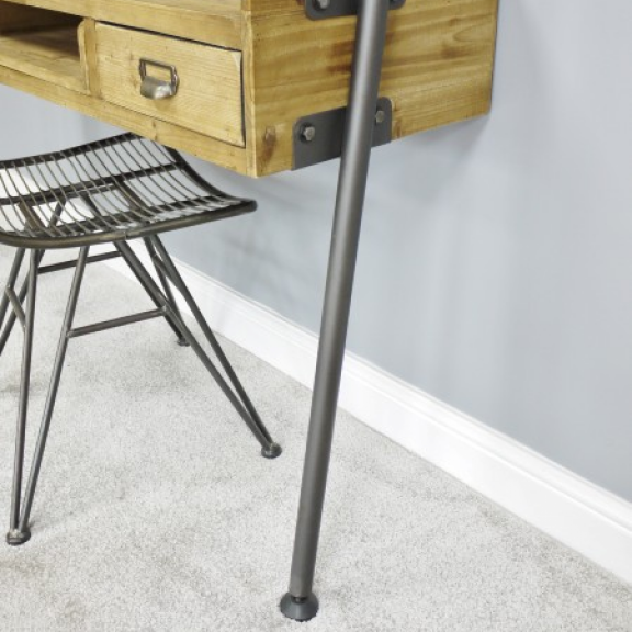 Iron Legs on the Modern Wood & Iron Desk With Shelves
