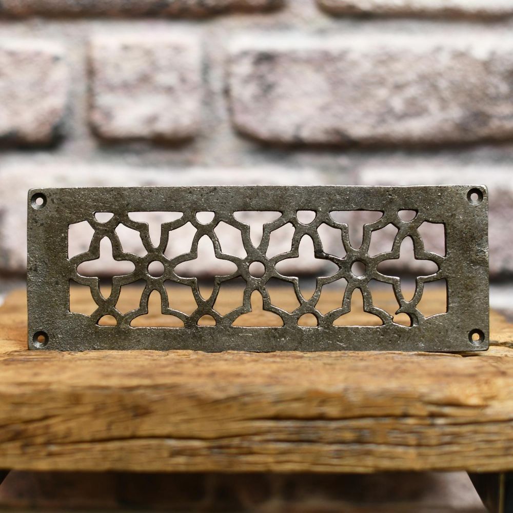 Natural Iron "Star" 9" x 3.25" Air Vent Cover