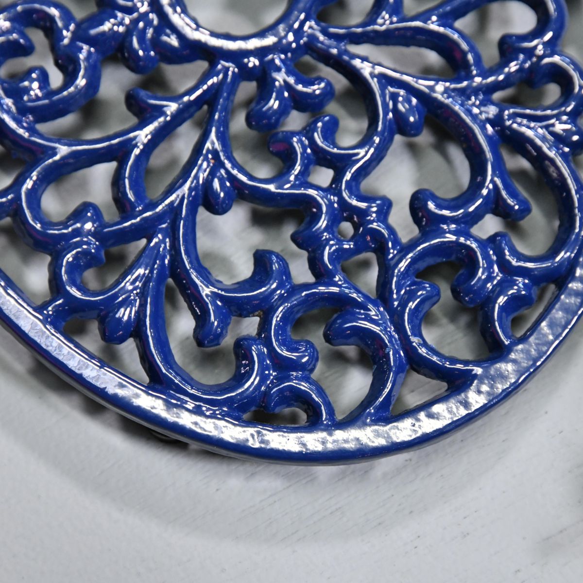Blue Cast Iron Oval Trivet Detailing