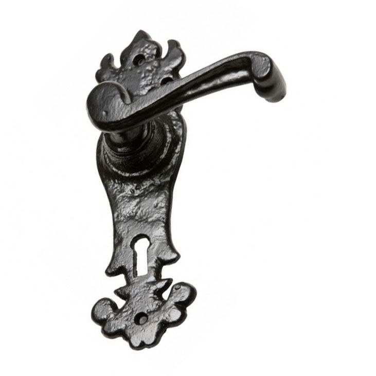 "Highforth Hill" Traditional Ornate Blacksmith Door Handles With Keyhole