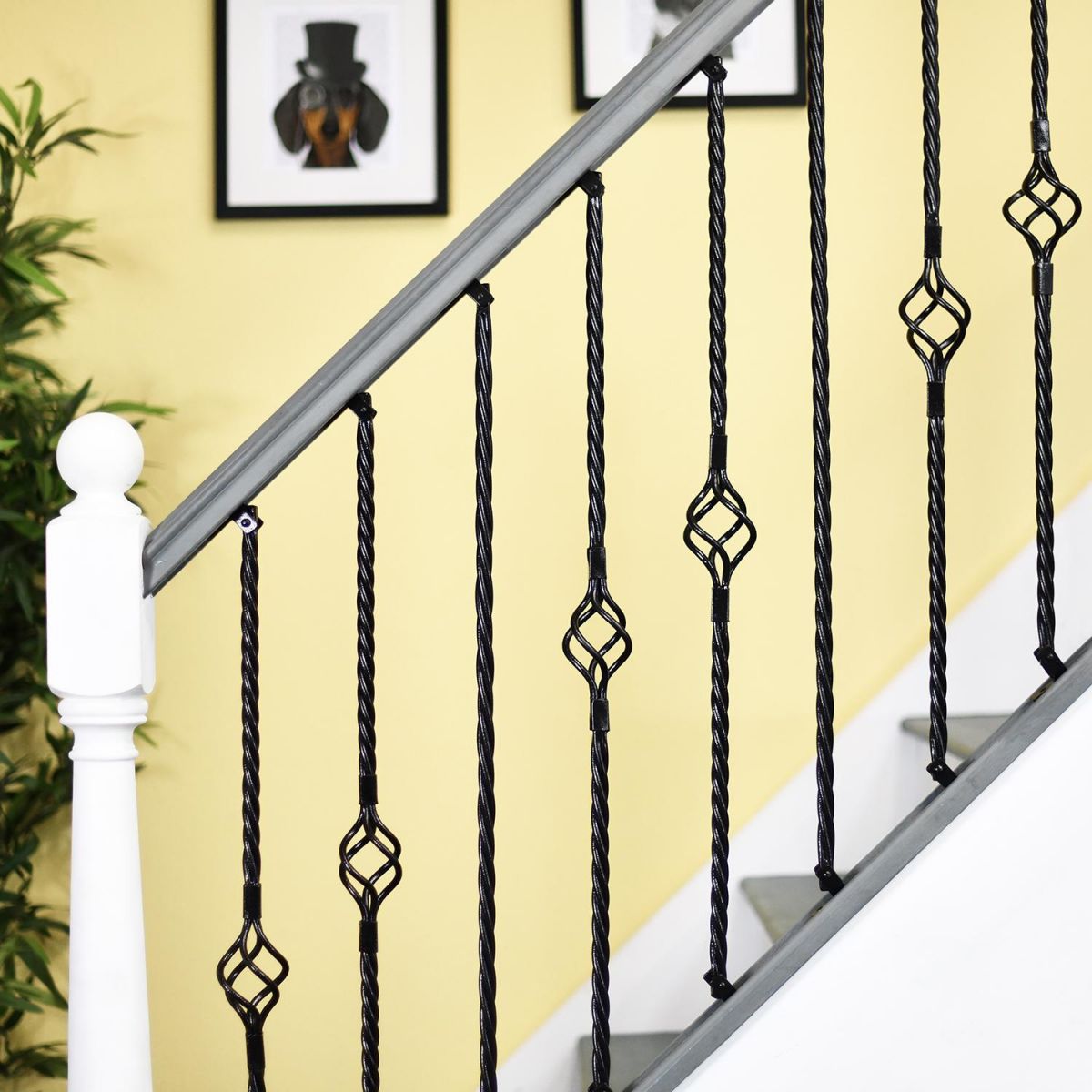Set of 3 "Grosvenor" Rope Twist Stair Spindles - Pattern 5