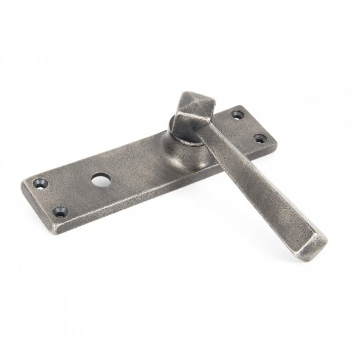 "Agosta" Straight Lever Bathroom Set Shown Without Lock
