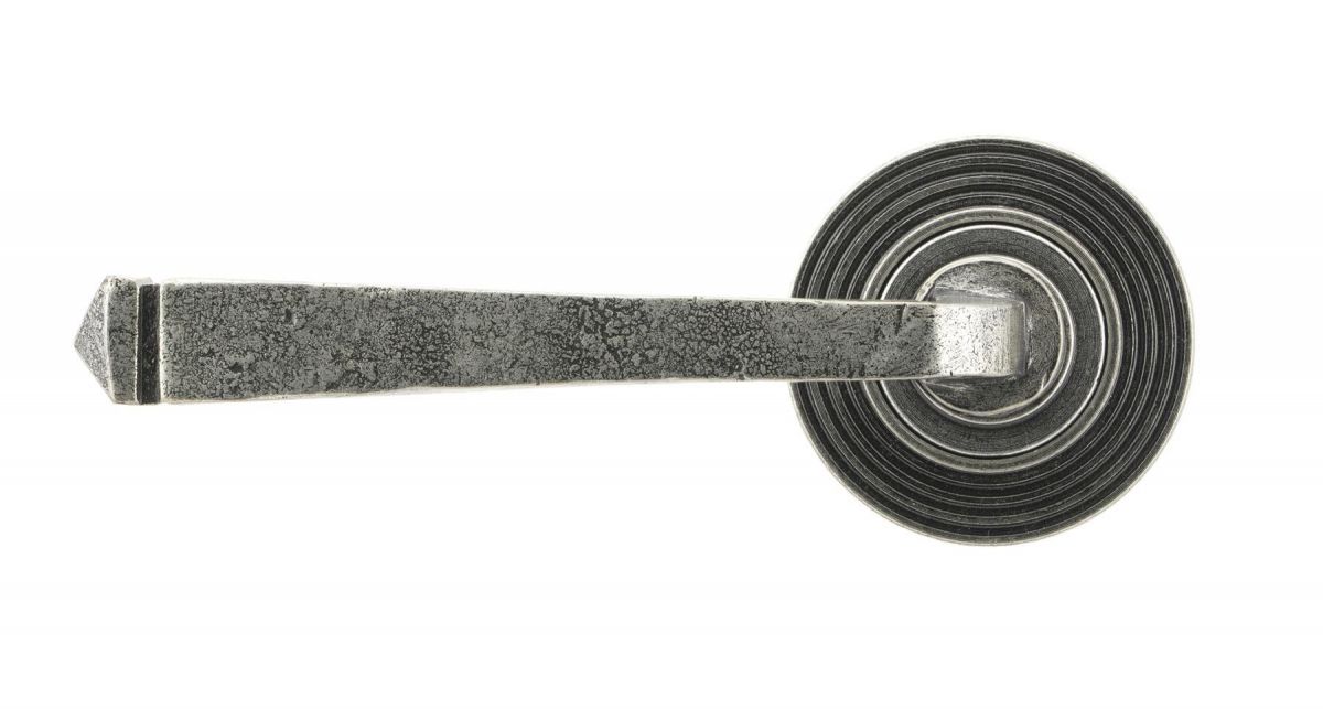 Pewter Round Lever Door Handle on Beehive Rose
