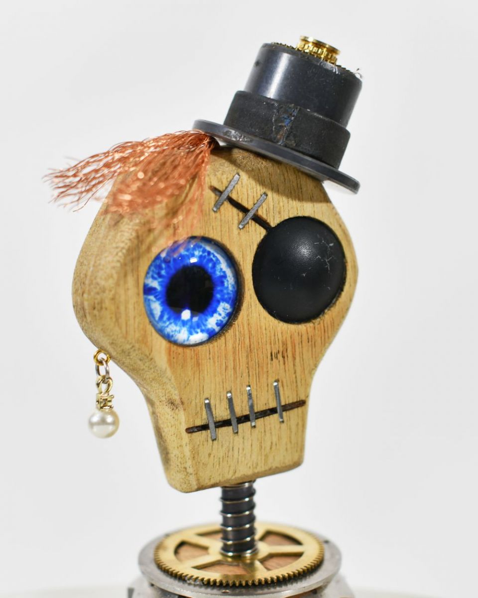 Three quarter angle of Steampunk Pirate Skull Sculpture