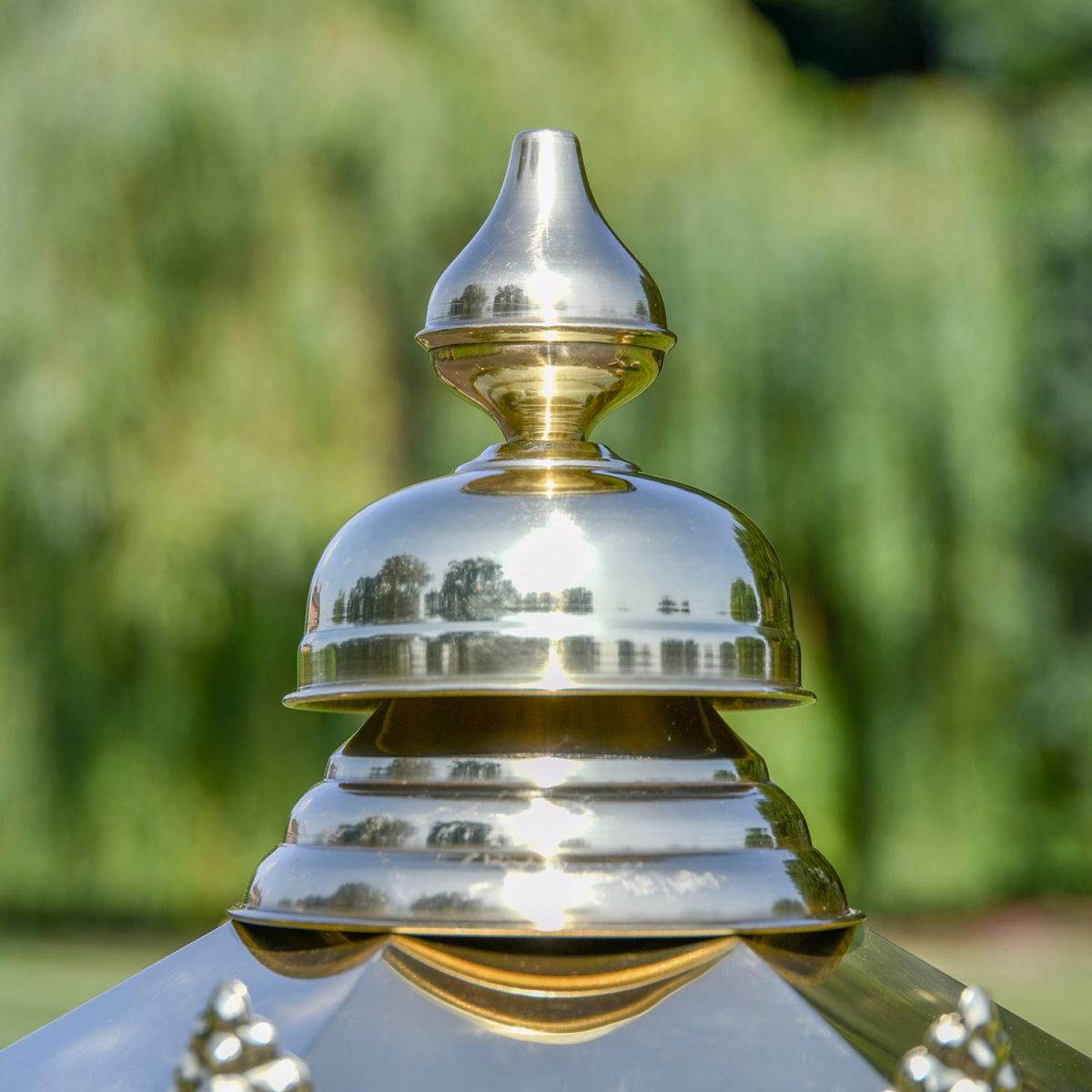 Victorian Style Final on the Top of the Lantern