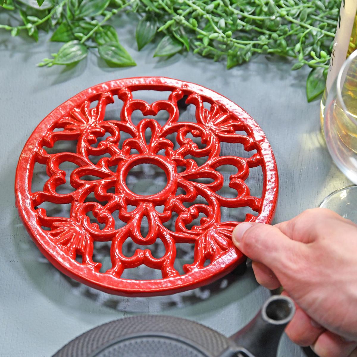 Red Heavy Duty Cast Iron Round Trivet to Scale