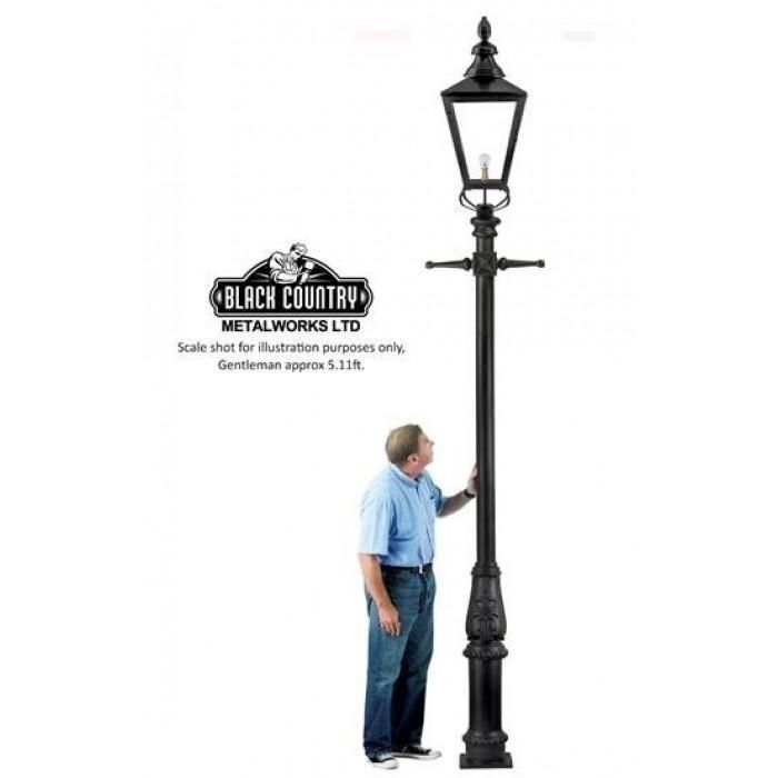  Black Rochester High Mast Column & Lantern to Scale