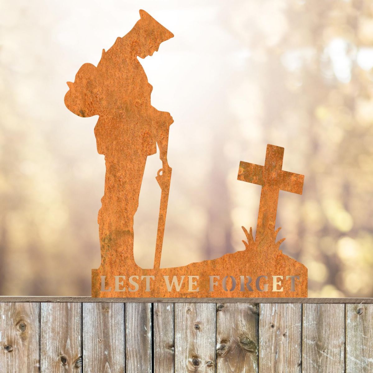 Rustic Memorial Fence Topper with WW2 Soldier "Lest We Forget" Topper