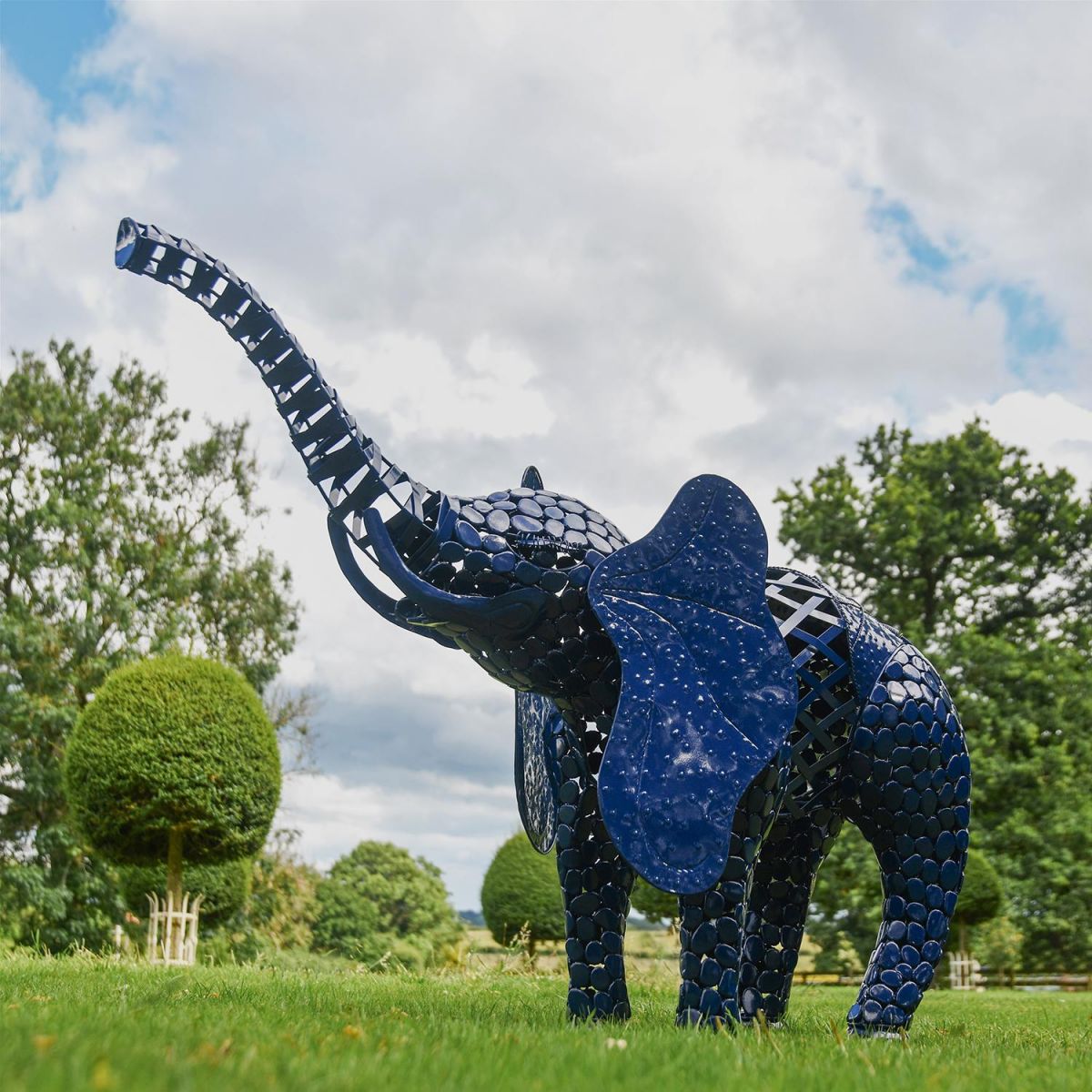 "Sambaku" Garden Elephant Sculpture in Situ in the Garden