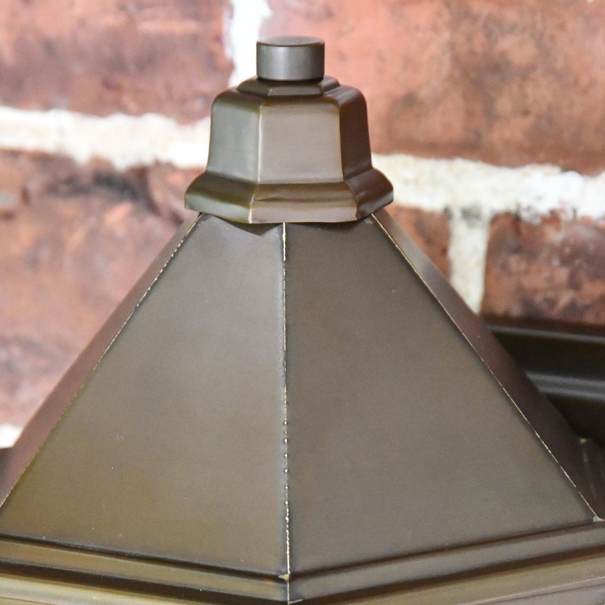 Traditional Design on the Lantern