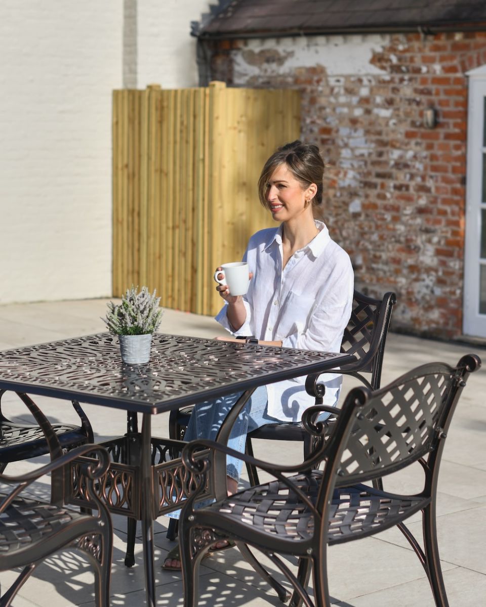 scale image of 4 seater patio table and chairs set