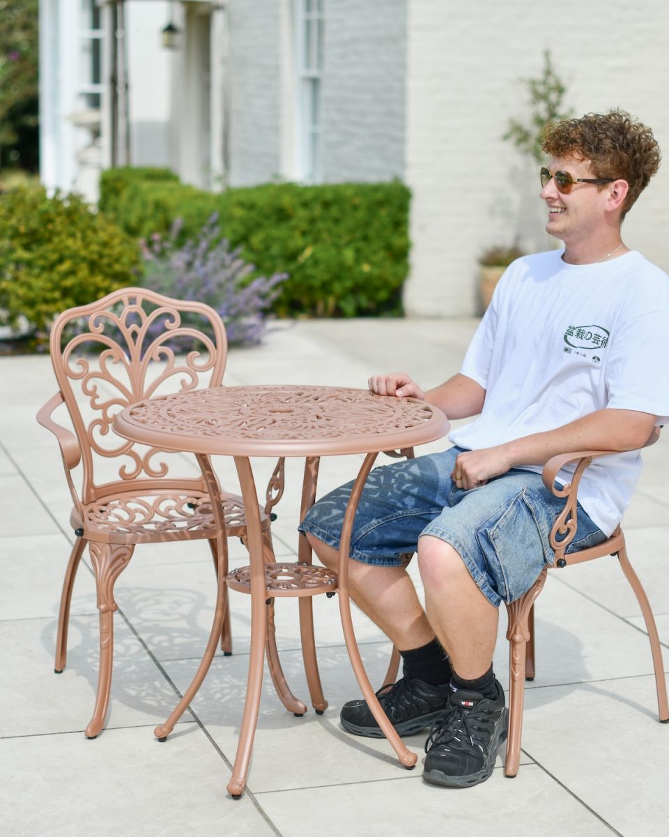 Scale image of garden bistro set
