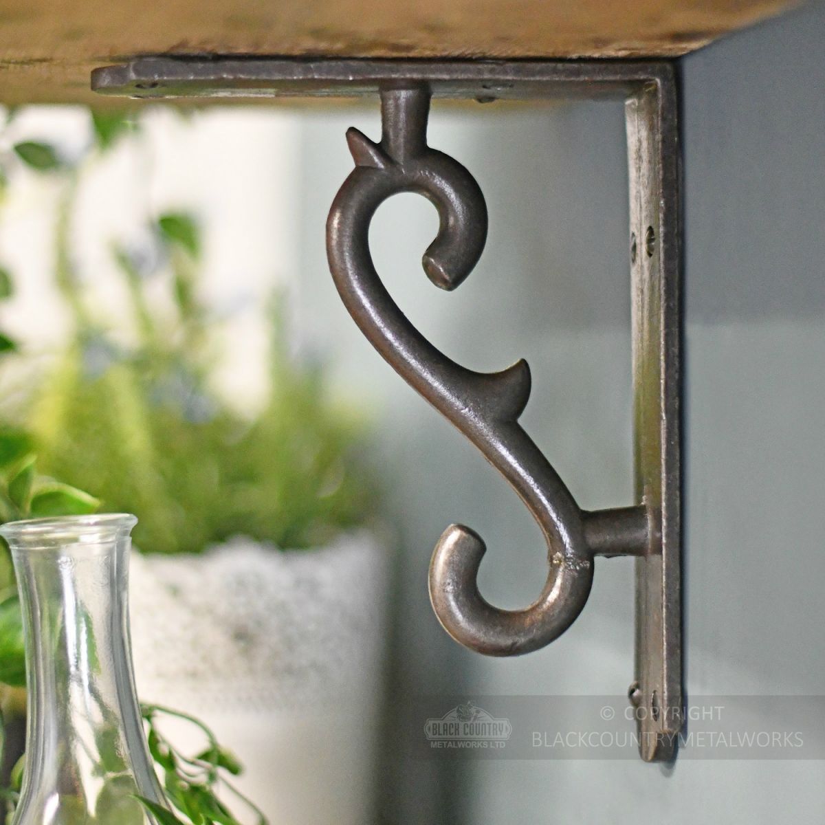Scroll Effect Wall Bracket 18 x 14cm Holding Up Wooden Shelf