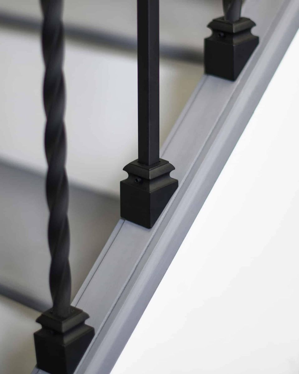 Close-Up of Fixed Rake Brackets