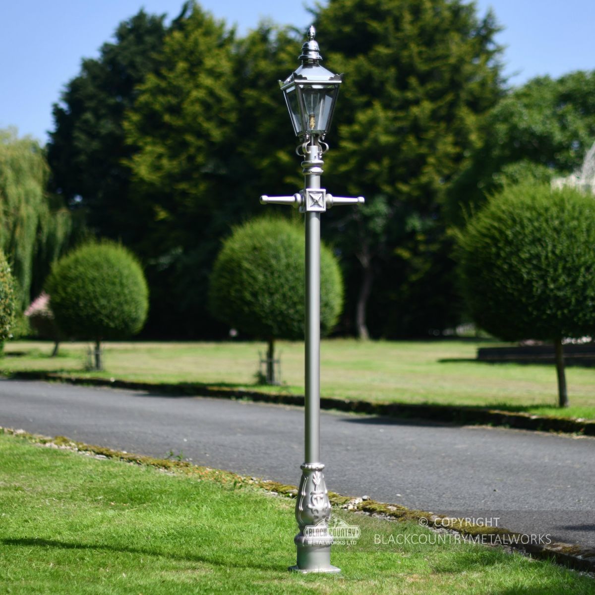 Silver Finish Victorian Lamp Post With Chrome Lantern