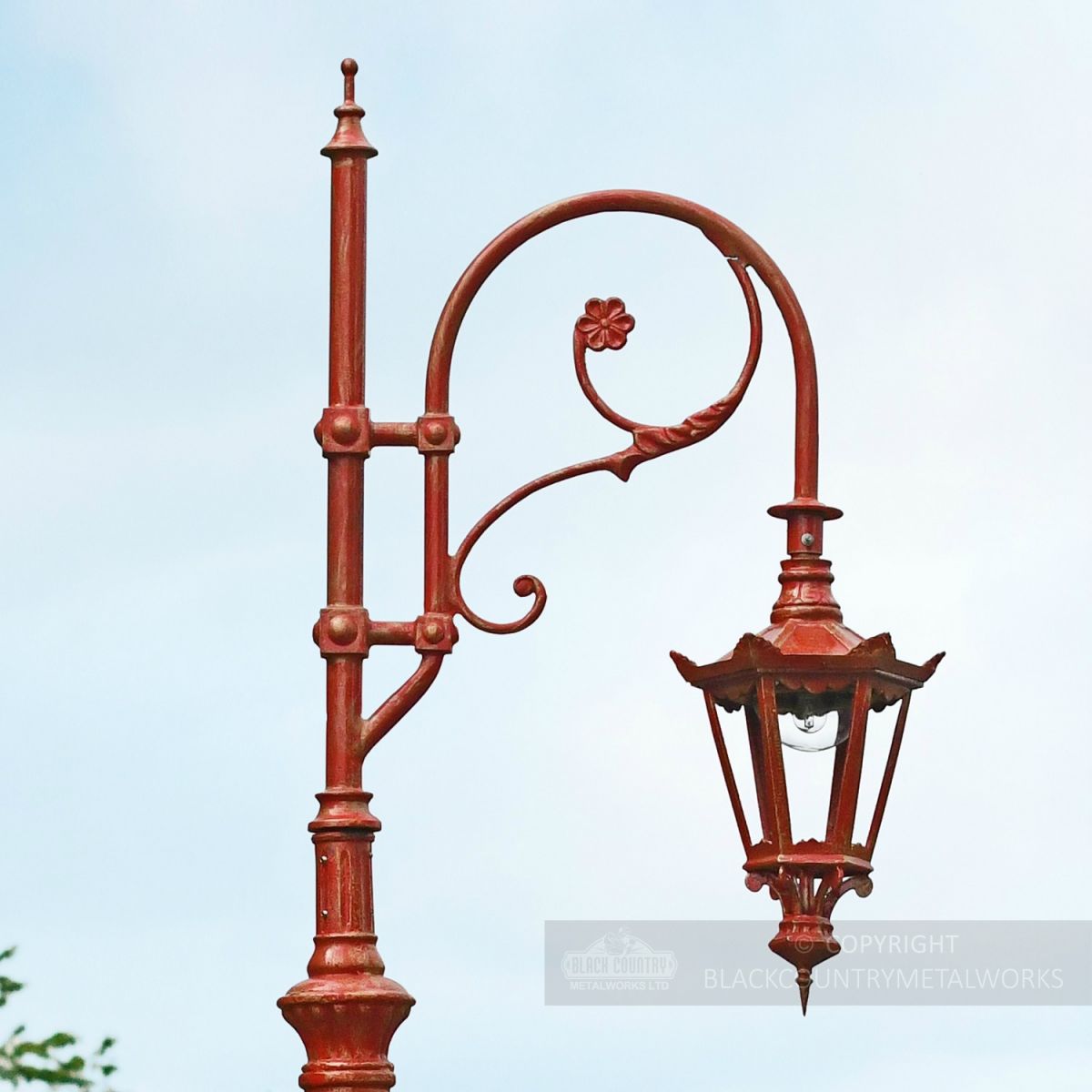 Six Sided Antique Red Lamp Post Lantern