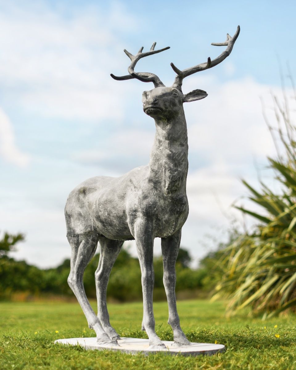 "Delksin" Lead Finished Cast Iron Stag Sculpture - Facing Right Scale
