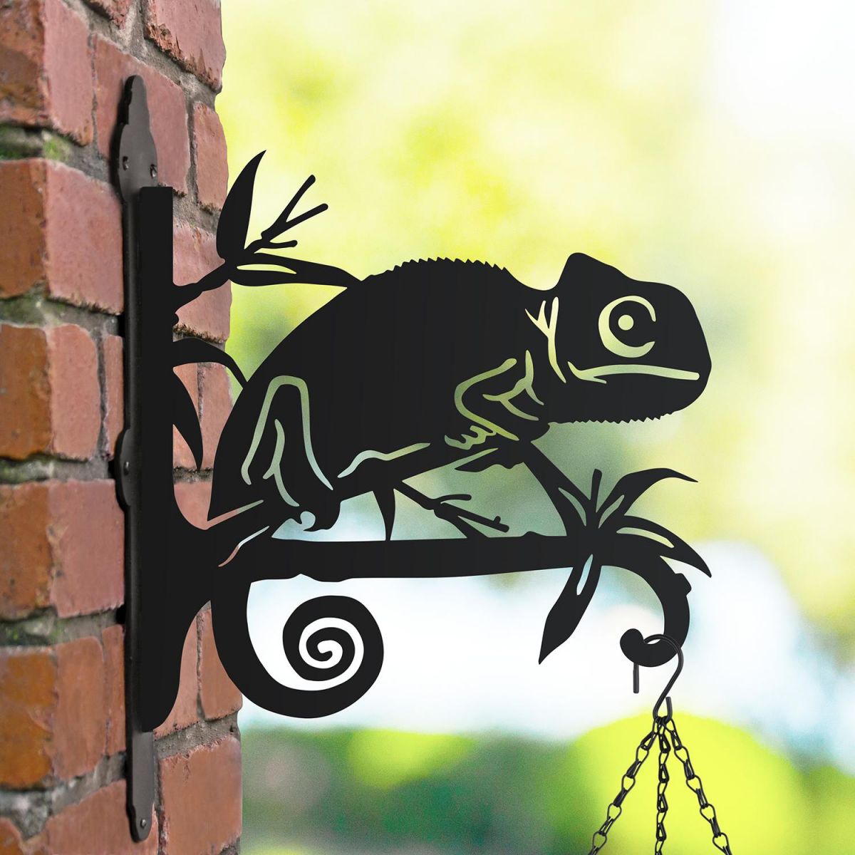 Steel Hanging Basket Bracket with Chameleon Motif