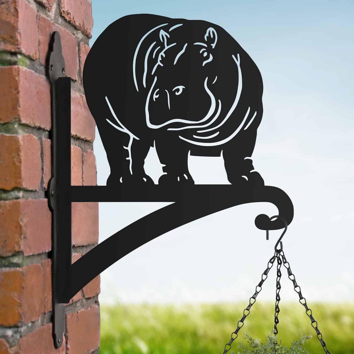 Steel Hippo Looking Right Hanging Basket Bracket