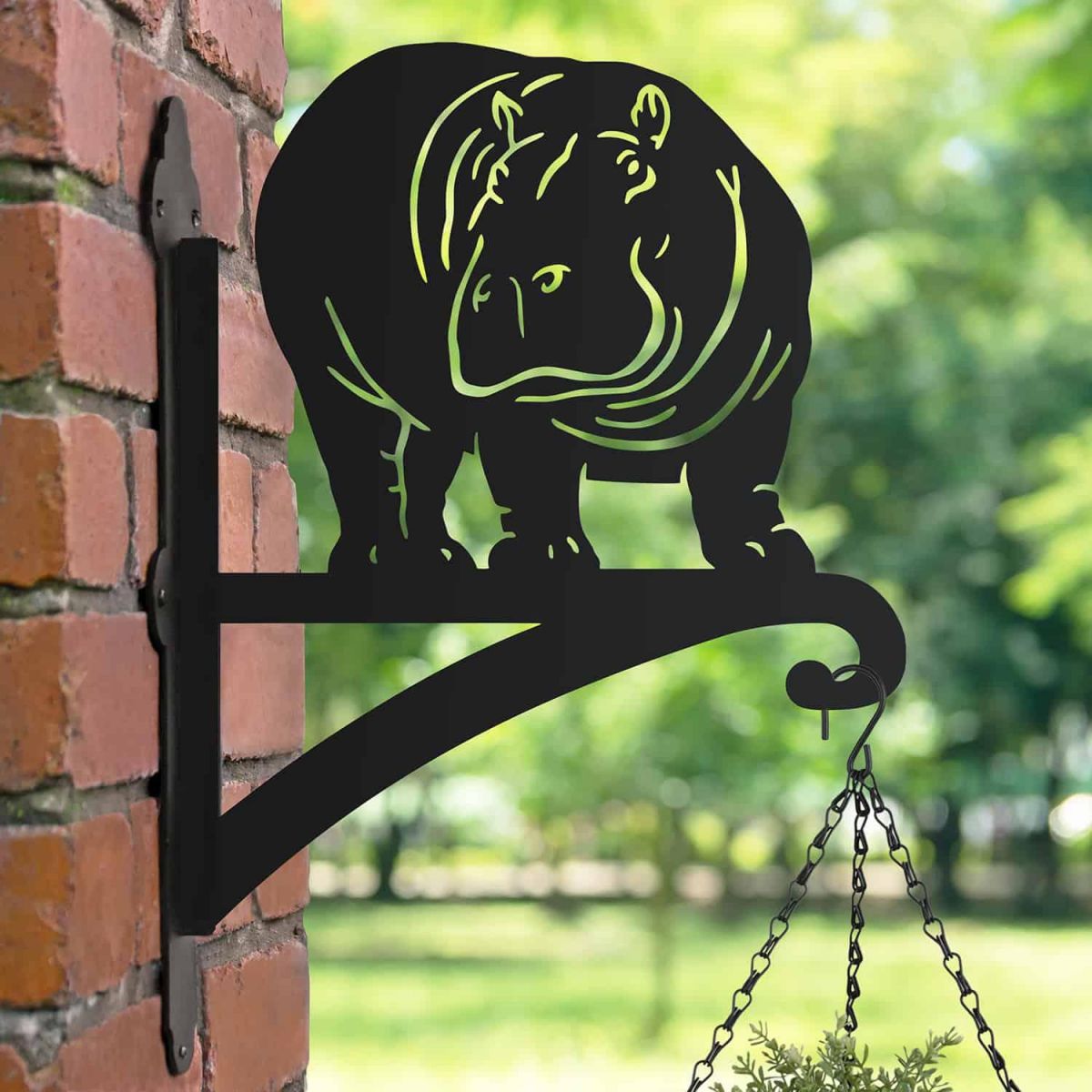Steel Hippo Looking Right Hanging Basket Bracket in Situ