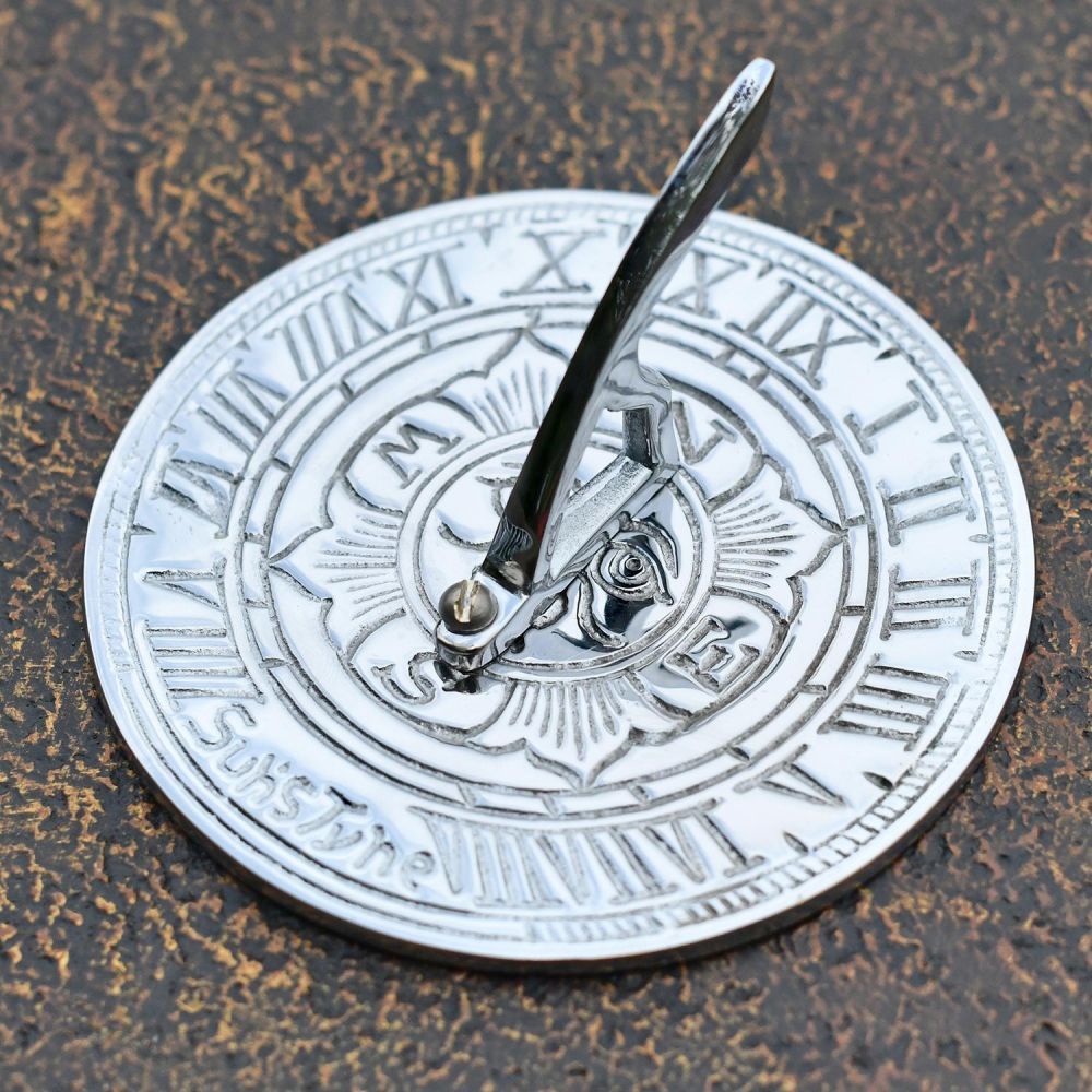 Bright Chrome "Suns Tyne" Mini Sundial - 95mm