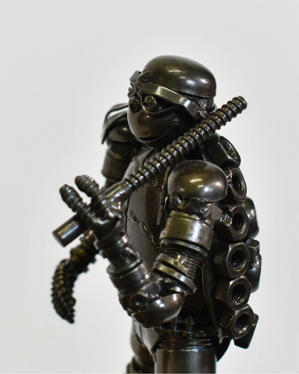 Scrap Metal "Federico" Fighting Turtle Ornament With Sword