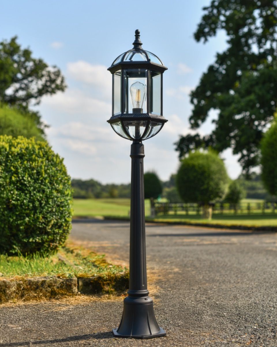 "Hemingway" Traditional Bird-Cage Pillar Light