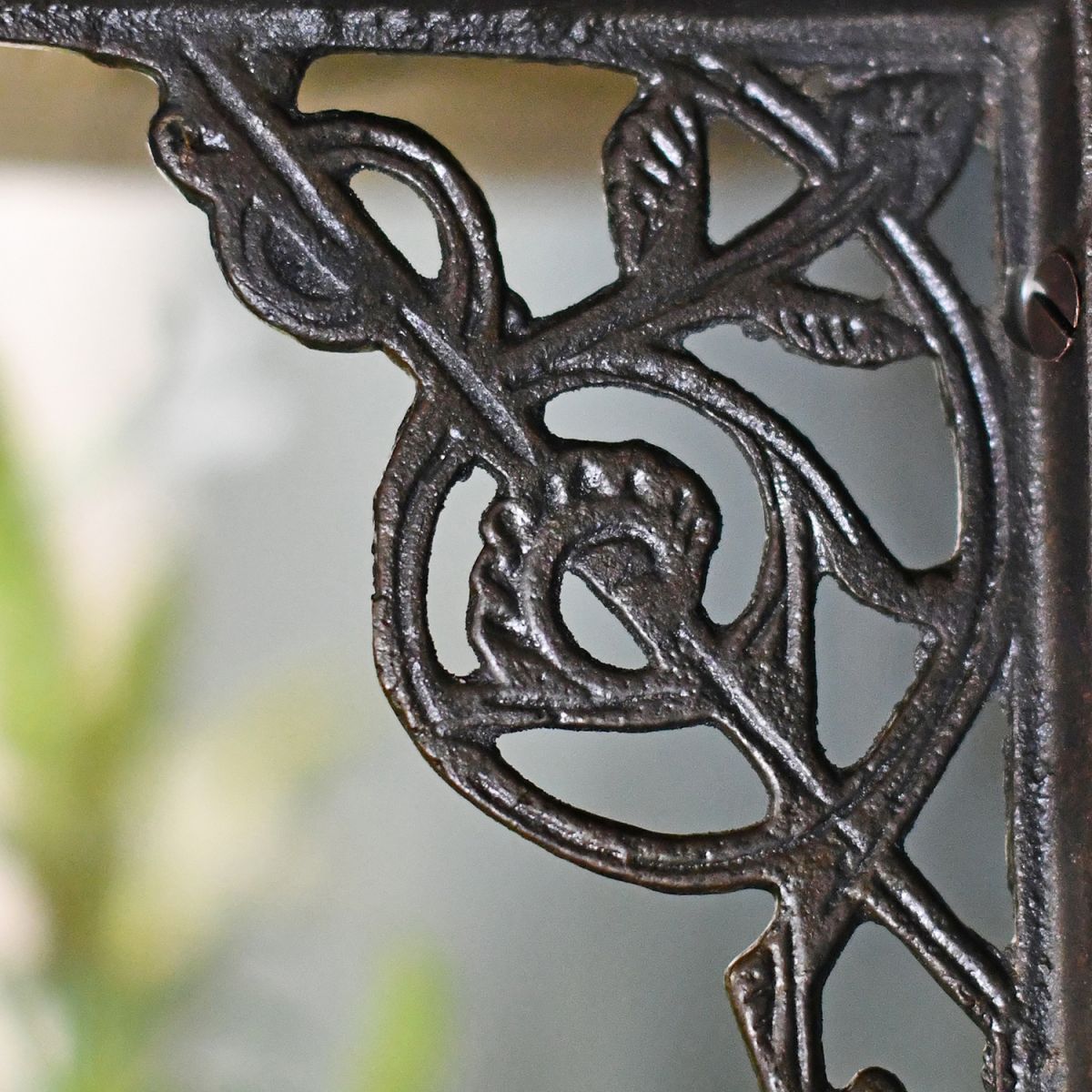 Close-up of the Trellis Design on the Shelf Bracket