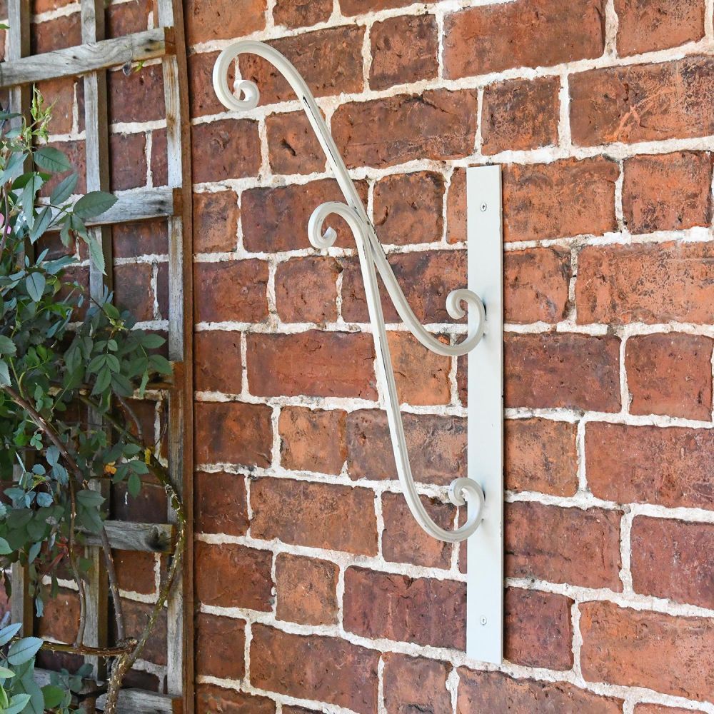 "Turenne" Rustic Cream Hanging Basket Bracket