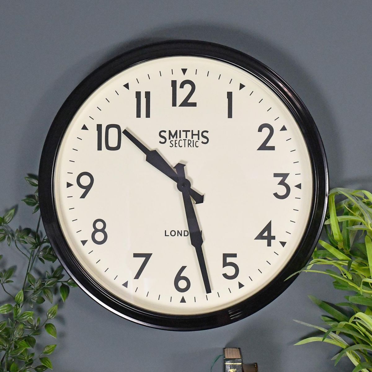 Cream Smiths Retro Wall Clock